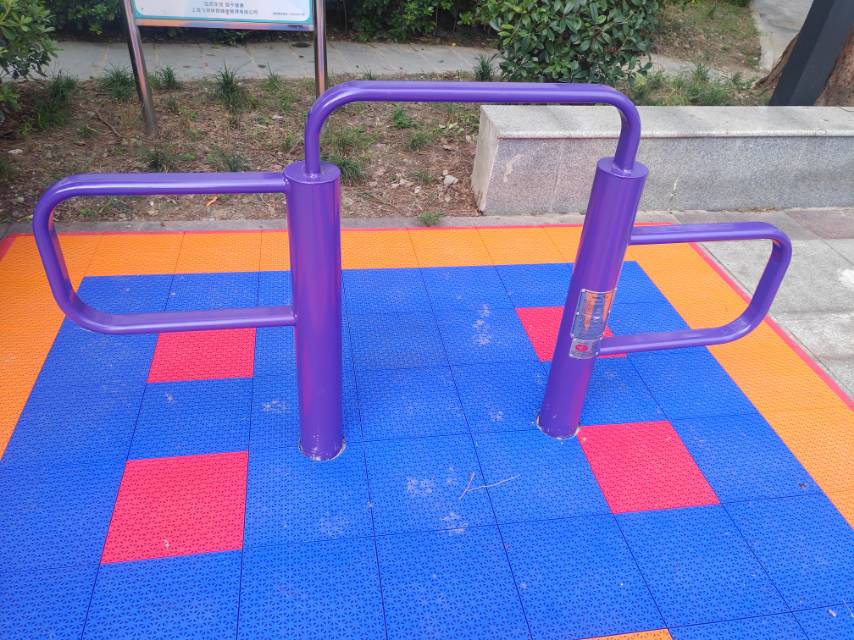 彈振壓腿器 彈振壓腿器