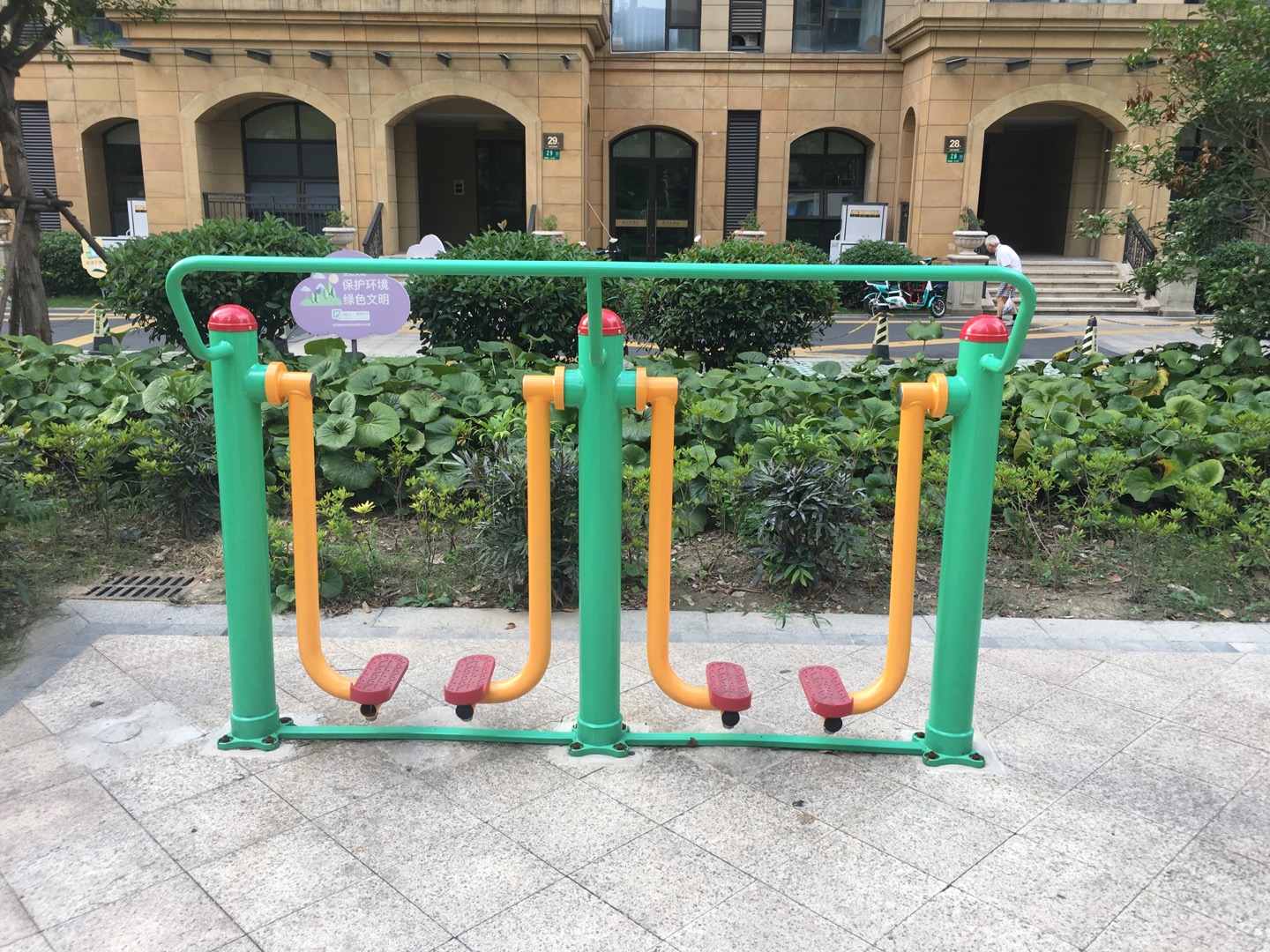 兩聯(lián)漫步機(jī) 兩聯(lián)漫步機(jī)