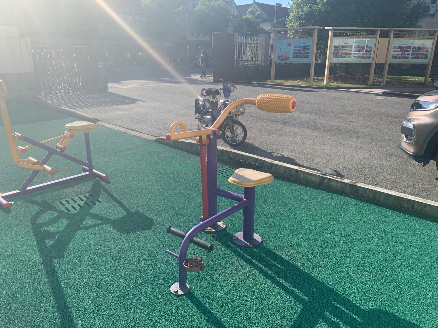 腹背鍛煉器 腹背鍛煉器