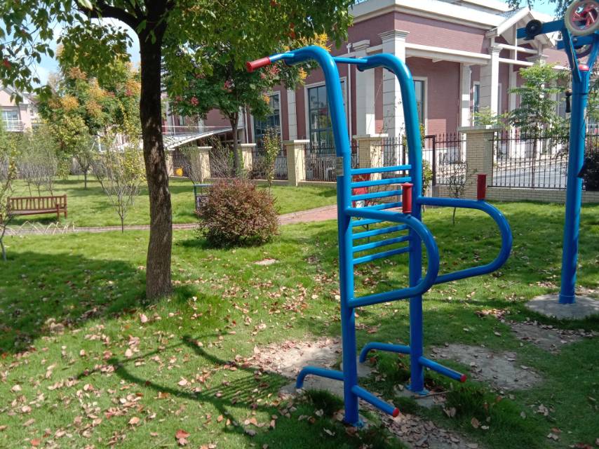 多功能訓(xùn)練器 多功能訓(xùn)練器