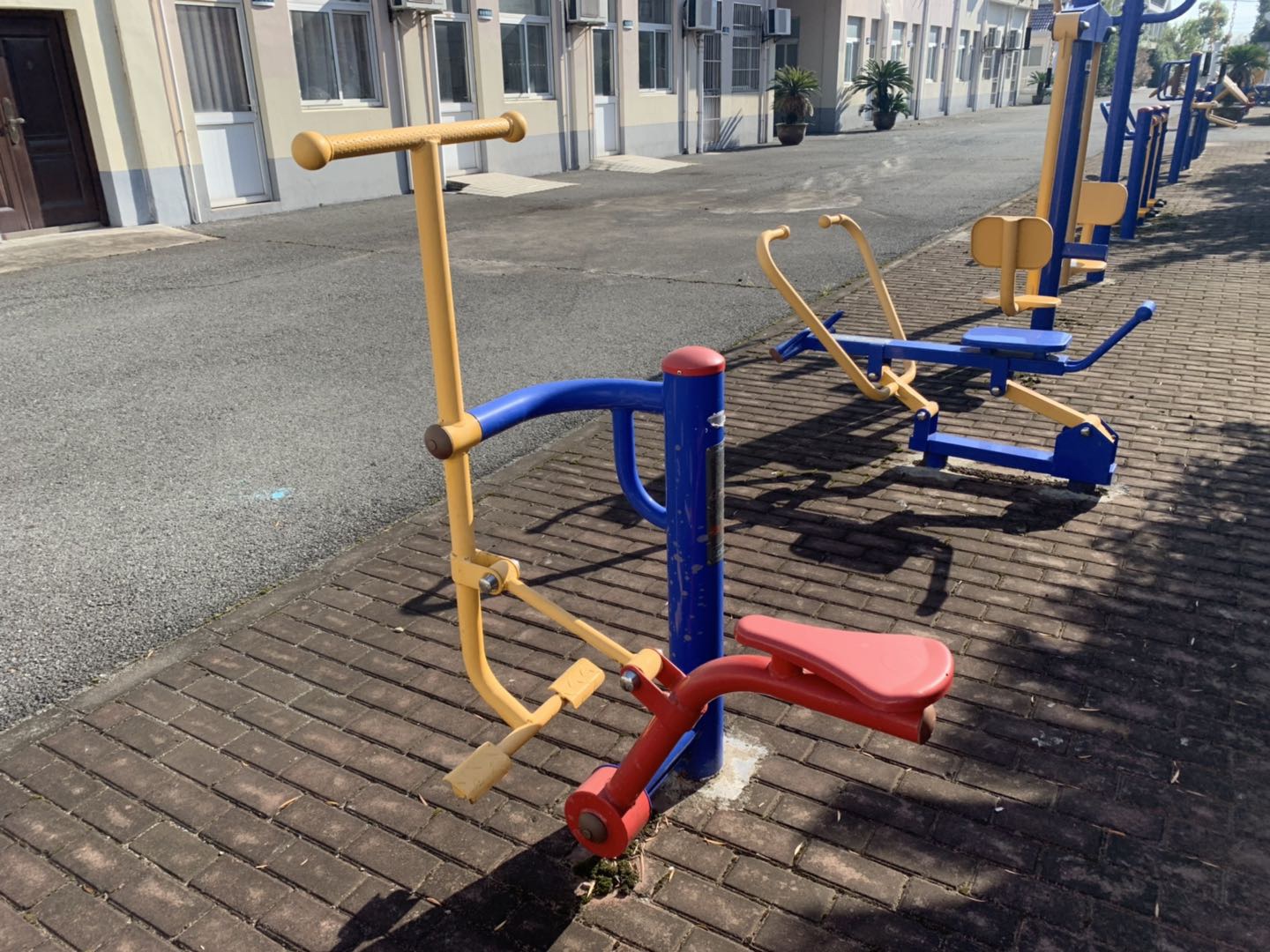 健騎機(jī) 健騎機(jī)