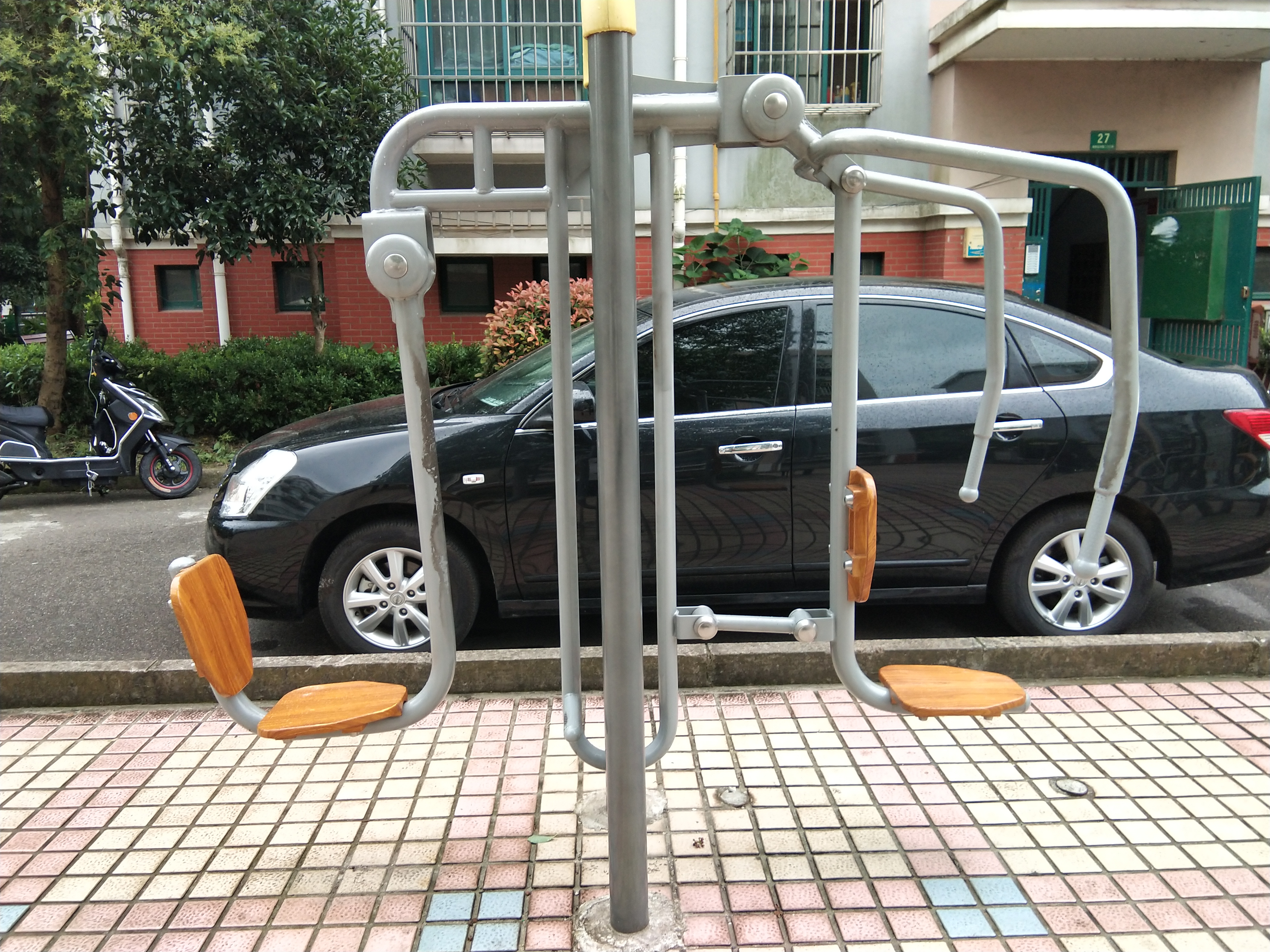 上下肢訓(xùn)練器 上下肢訓(xùn)練器