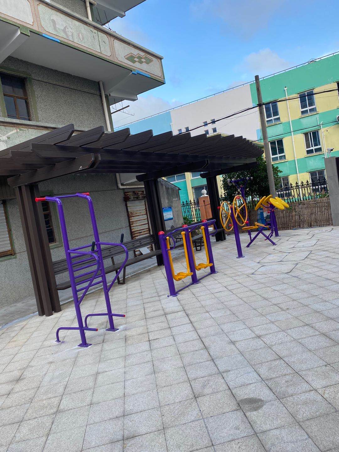 老港居民委員會(huì)鑫盛路59號(hào)(東面)健身苑點(diǎn) 老港居民委員會(huì)鑫盛路59號(hào)(東面)健身苑點(diǎn)