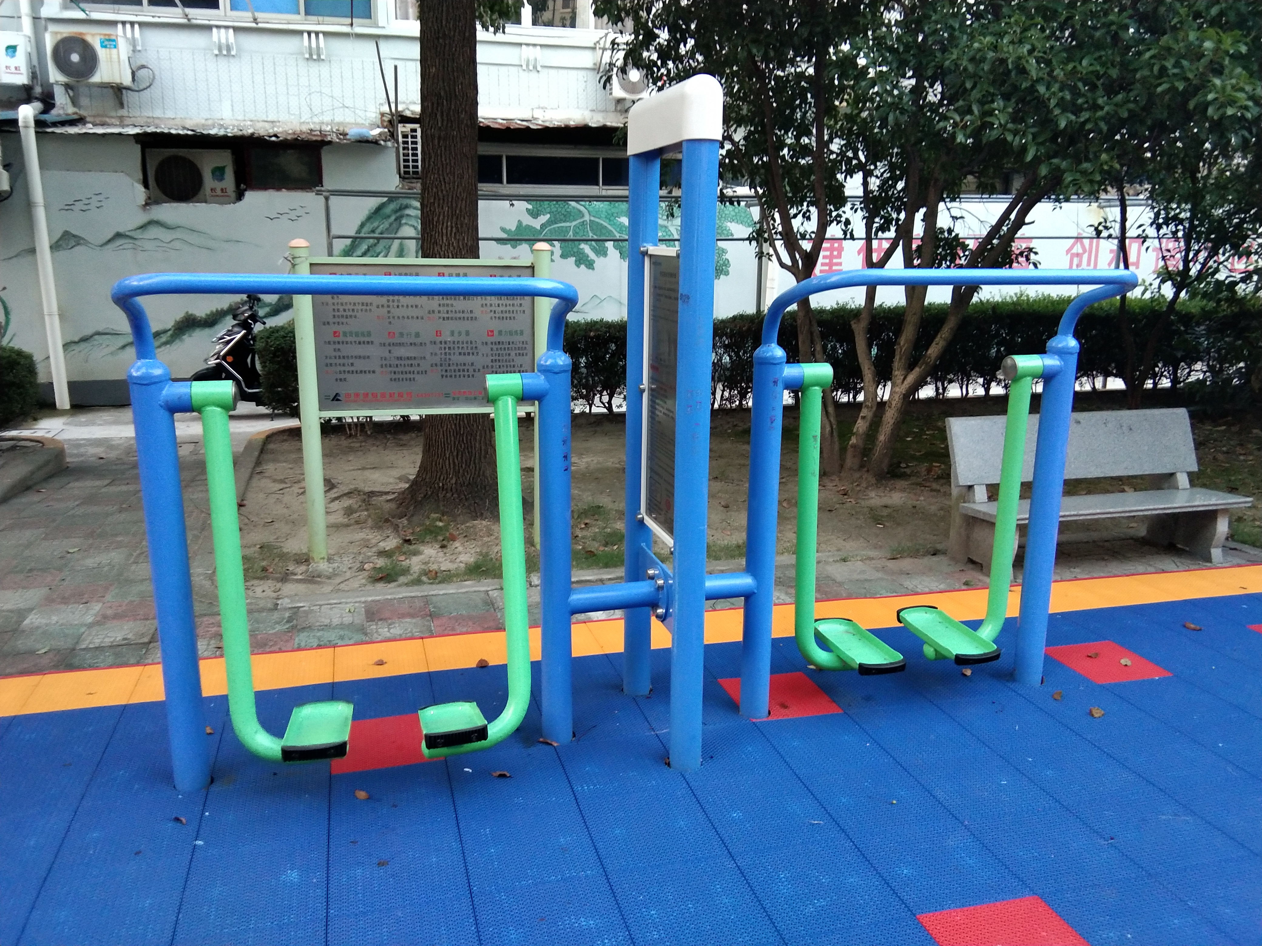 雙立柱太空漫步器 雙立柱太空漫步器