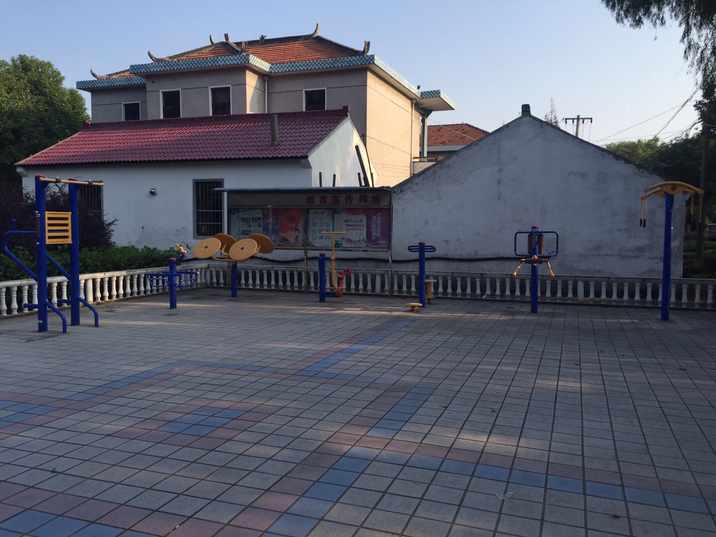 興隆村四組健身點