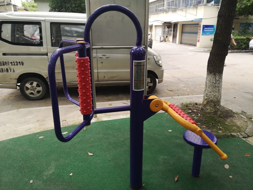 腰背按摩器 腰背按摩器