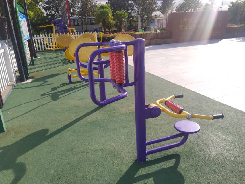 腰背按摩器 腰背按摩器