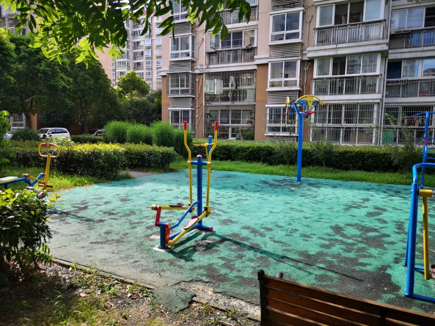 金都路居委D健身點 金都路居委D健身點