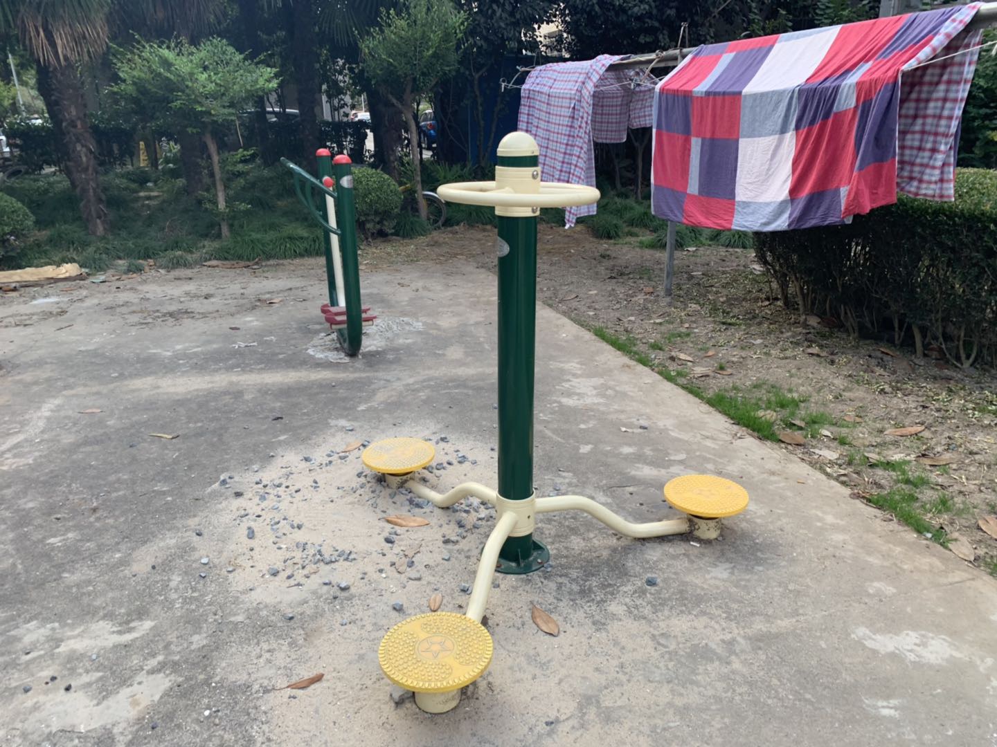 三人轉(zhuǎn)腰器