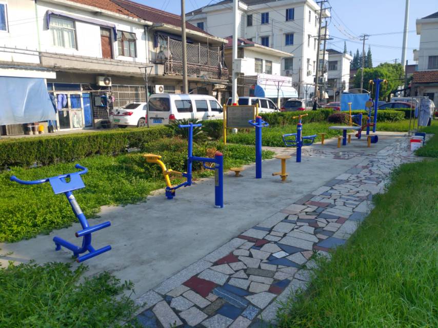 蓮盛居委會(huì)（蓮民路）健身點(diǎn)