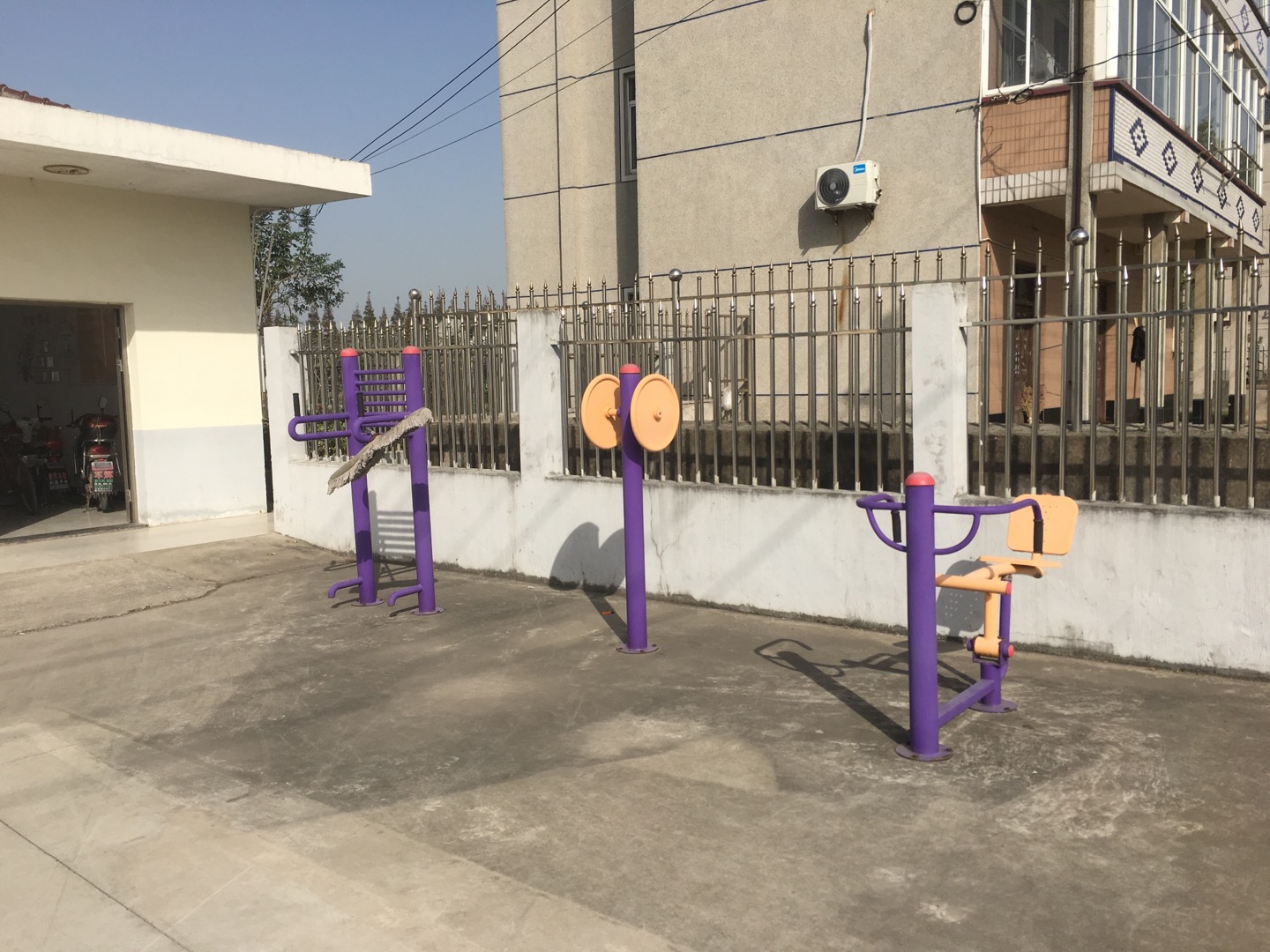 東河村西河老年活動室健身苑點