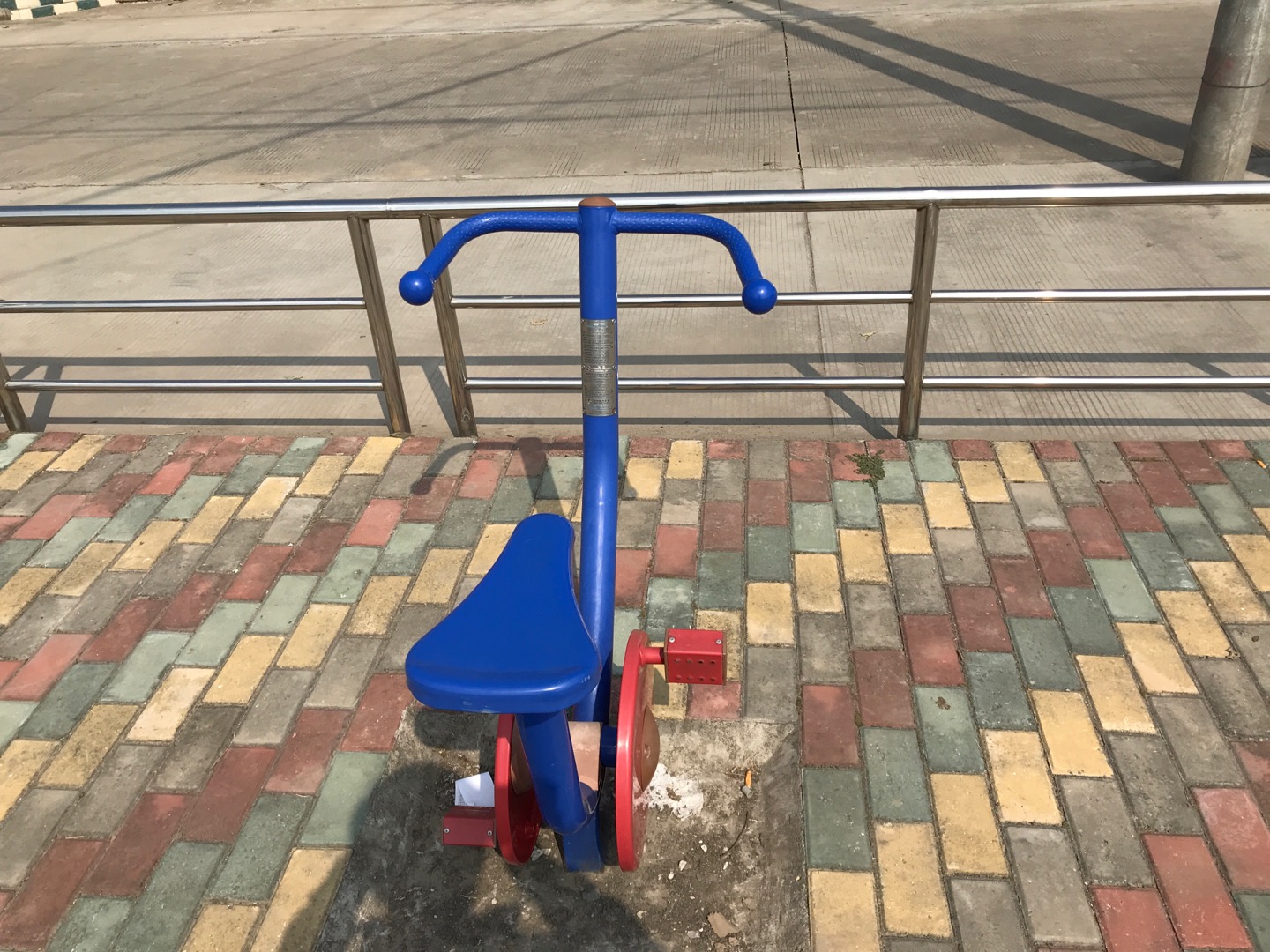 直立健身車 直立健身車