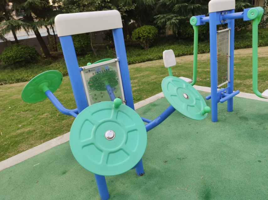 雙立柱太極揉推器 雙立柱太極揉推器