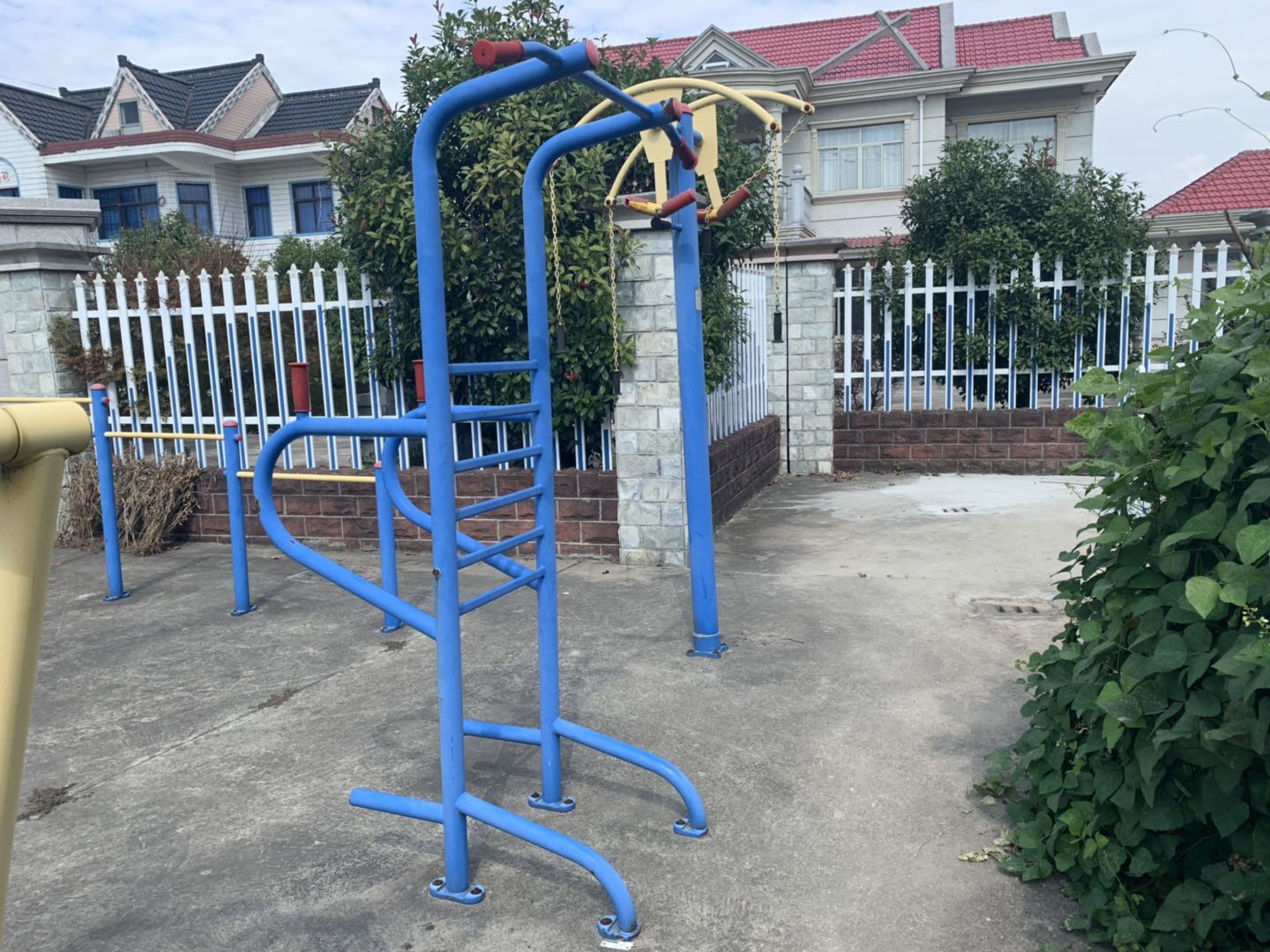 多功能訓(xùn)練器 多功能訓(xùn)練器