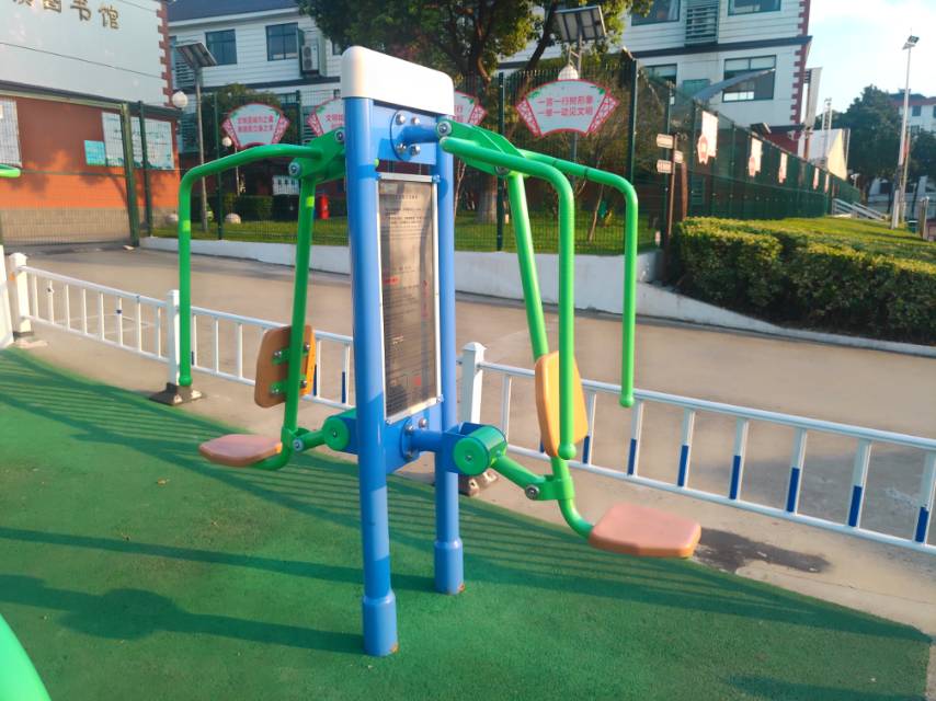 雙立柱前推訓(xùn)練器