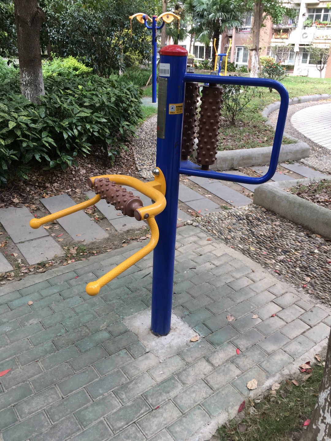 腰背按摩器 腰背按摩器