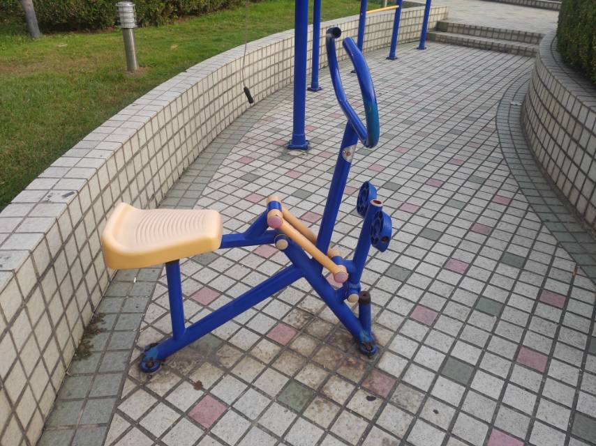 健騎機(jī) 健騎機(jī)