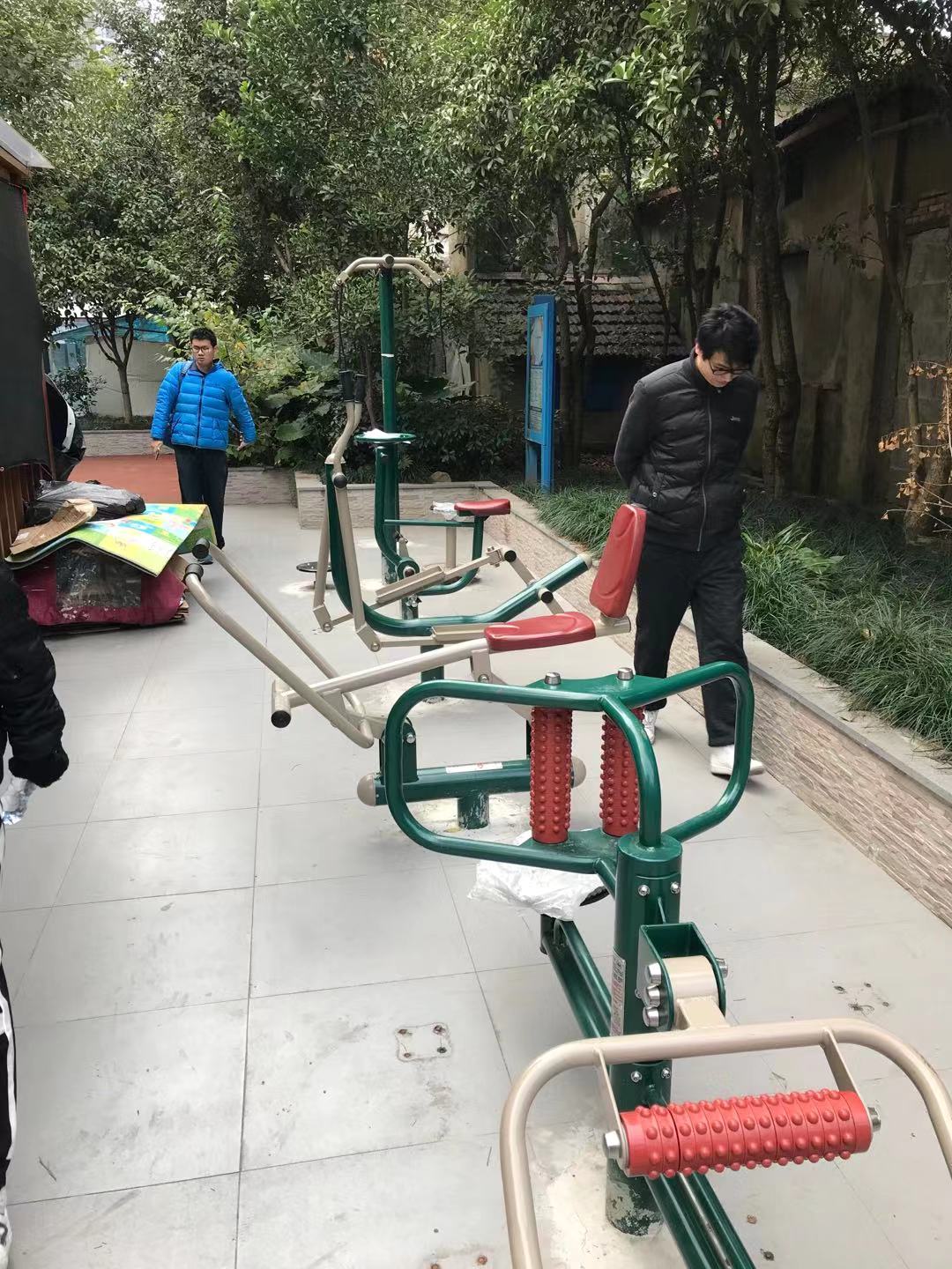 靜安區(qū)曹家渡街道高榮居委健身點 (萬航渡路661弄二) 靜安區(qū)曹家渡街道高榮居委健身點 (萬航渡路661弄二)