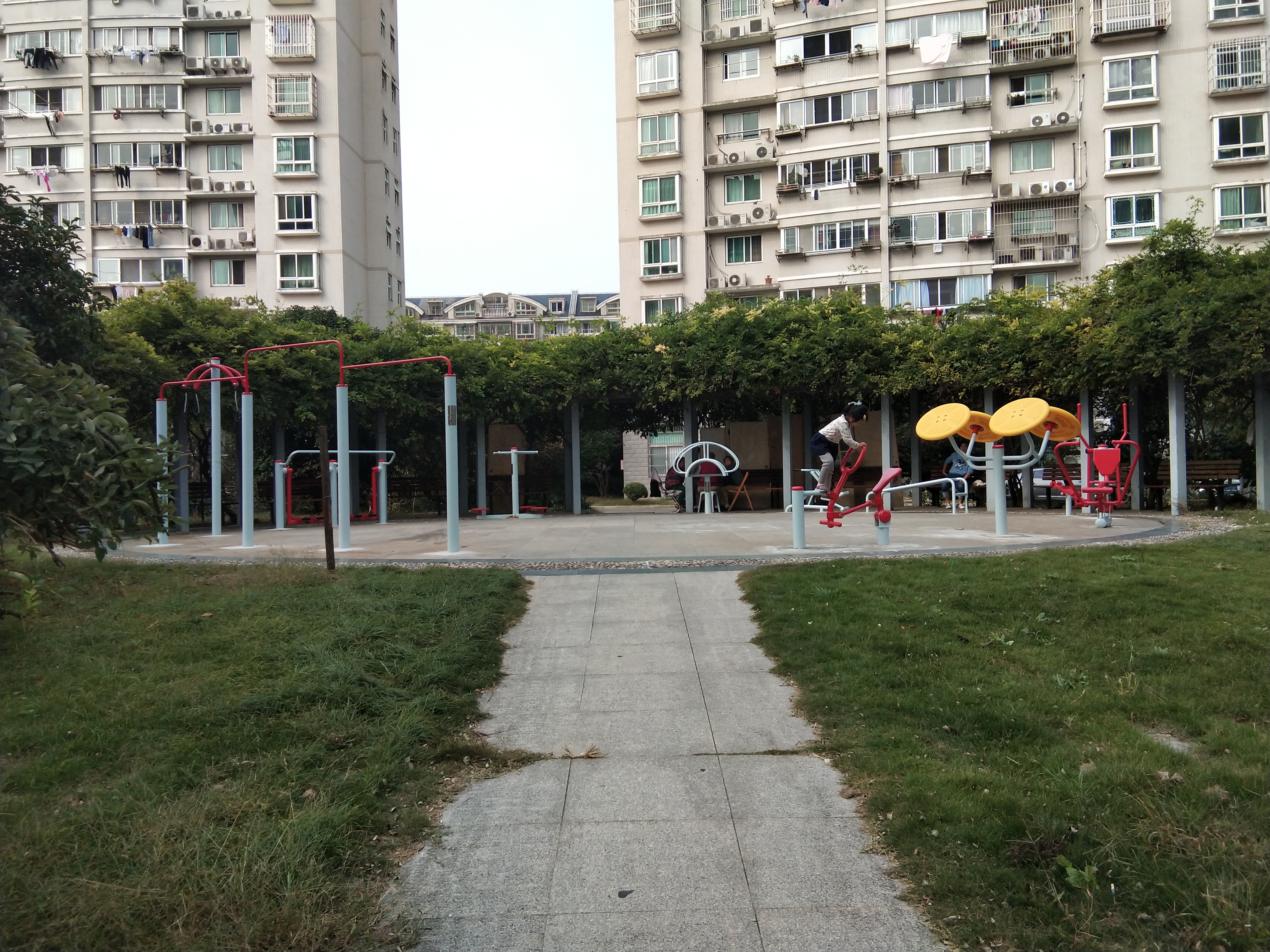 安建居委健身點(diǎn)