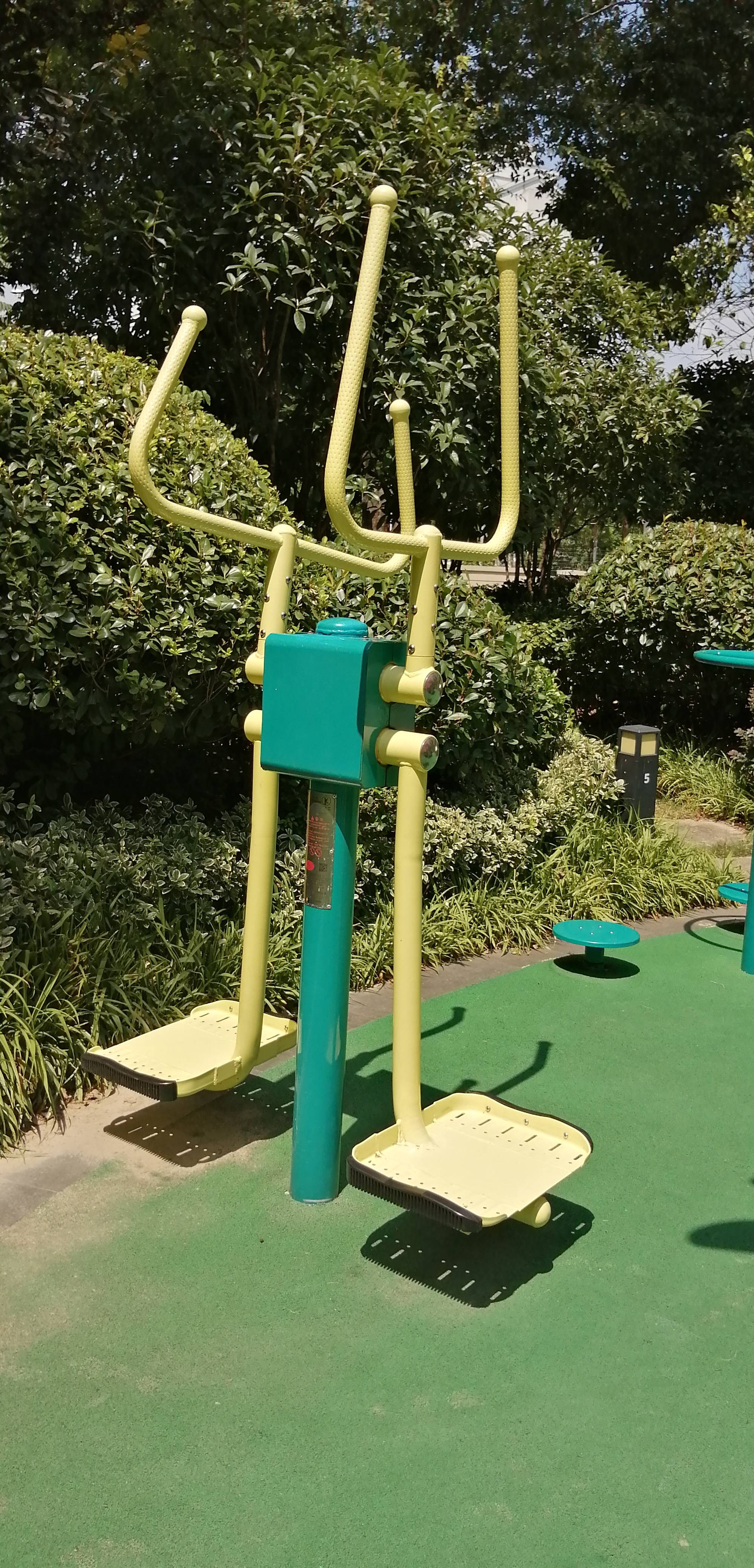 搖臂擺腿健腰器