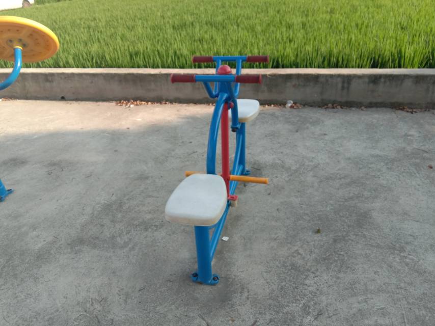 雙人蹬腿器 雙人蹬腿器