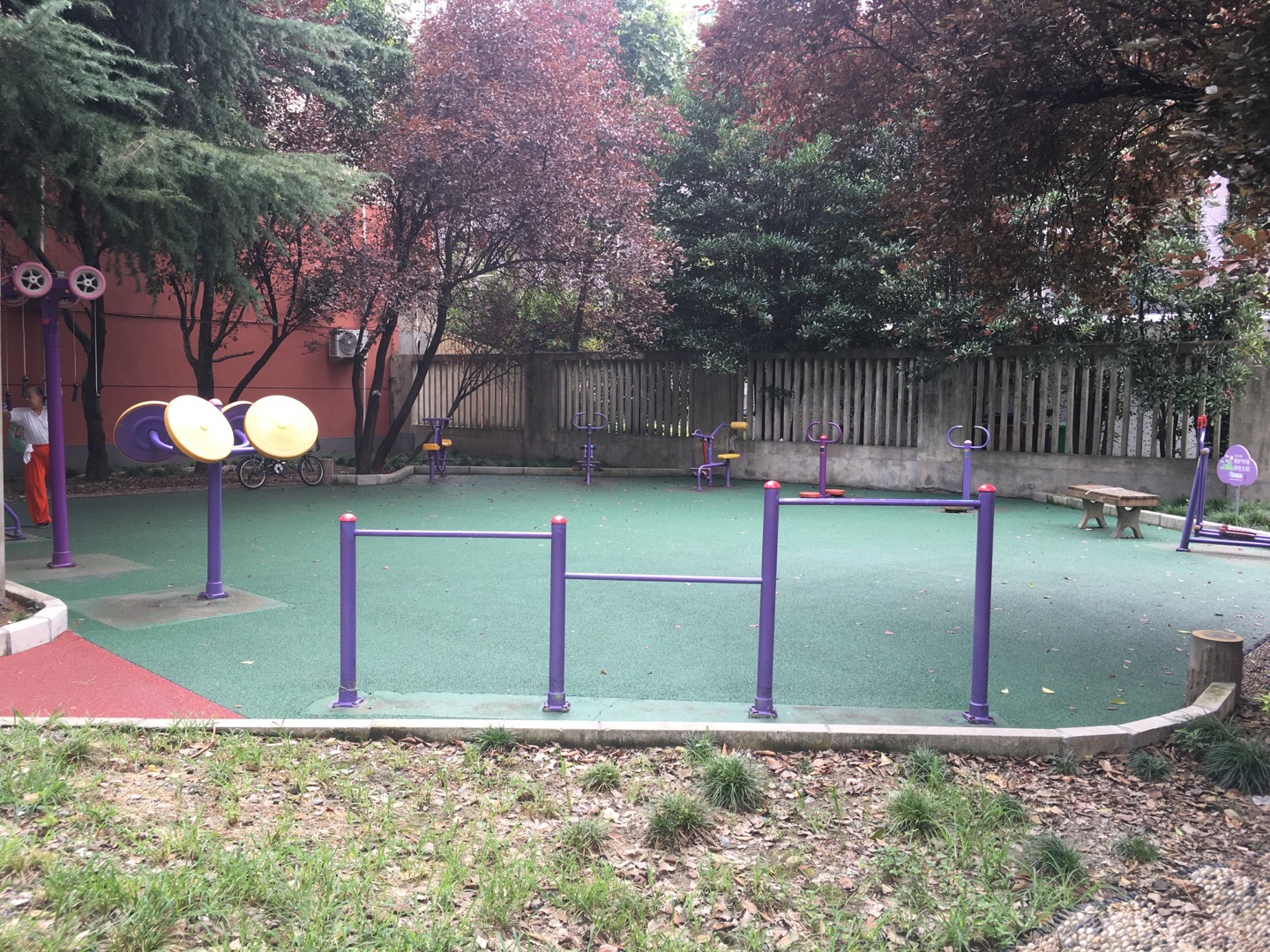 龍柏四村健身點B