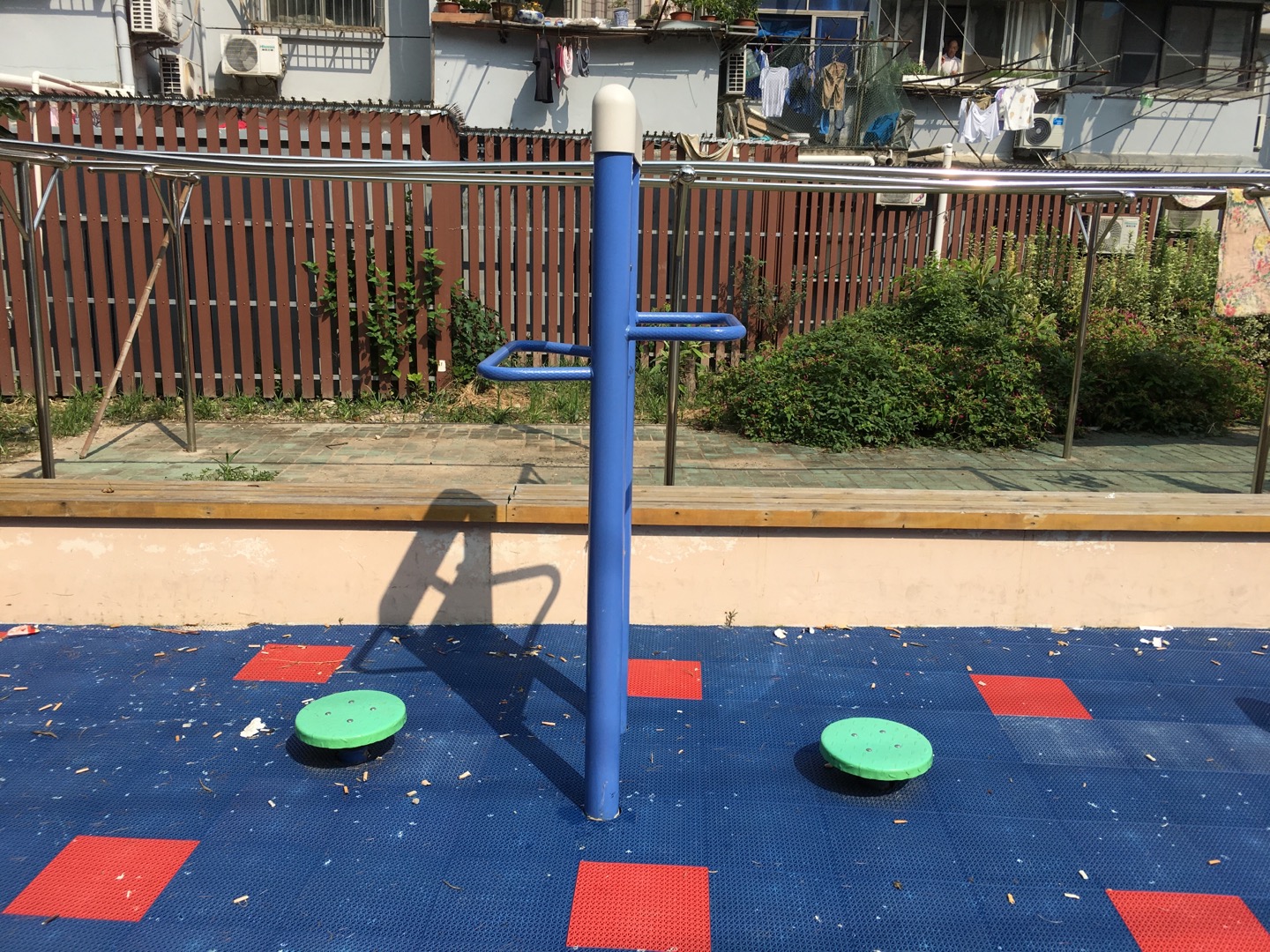 雙立柱扭腰器 雙立柱扭腰器