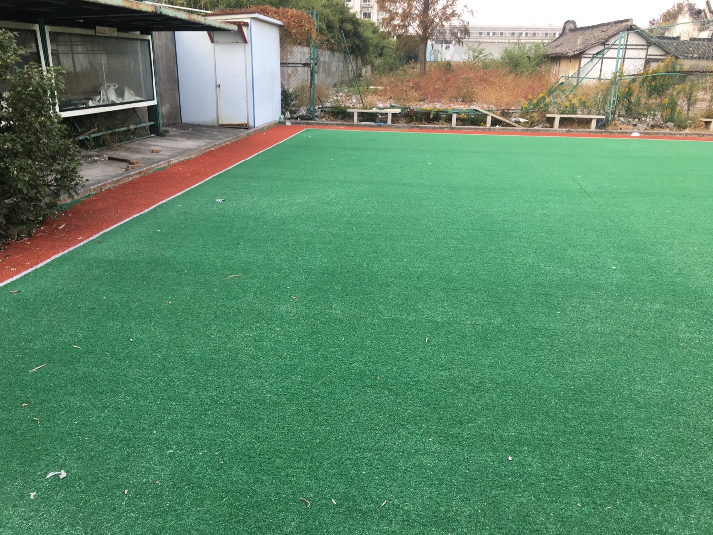 勝利居委門球場(chǎng)