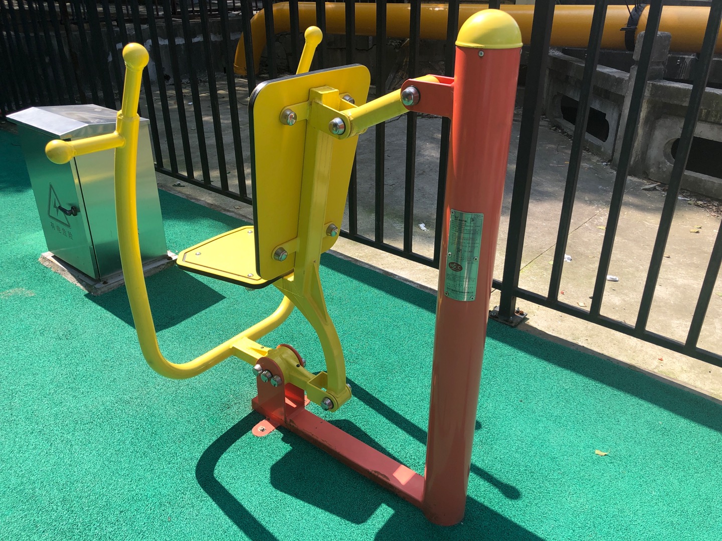 坐推訓(xùn)練器 坐推訓(xùn)練器