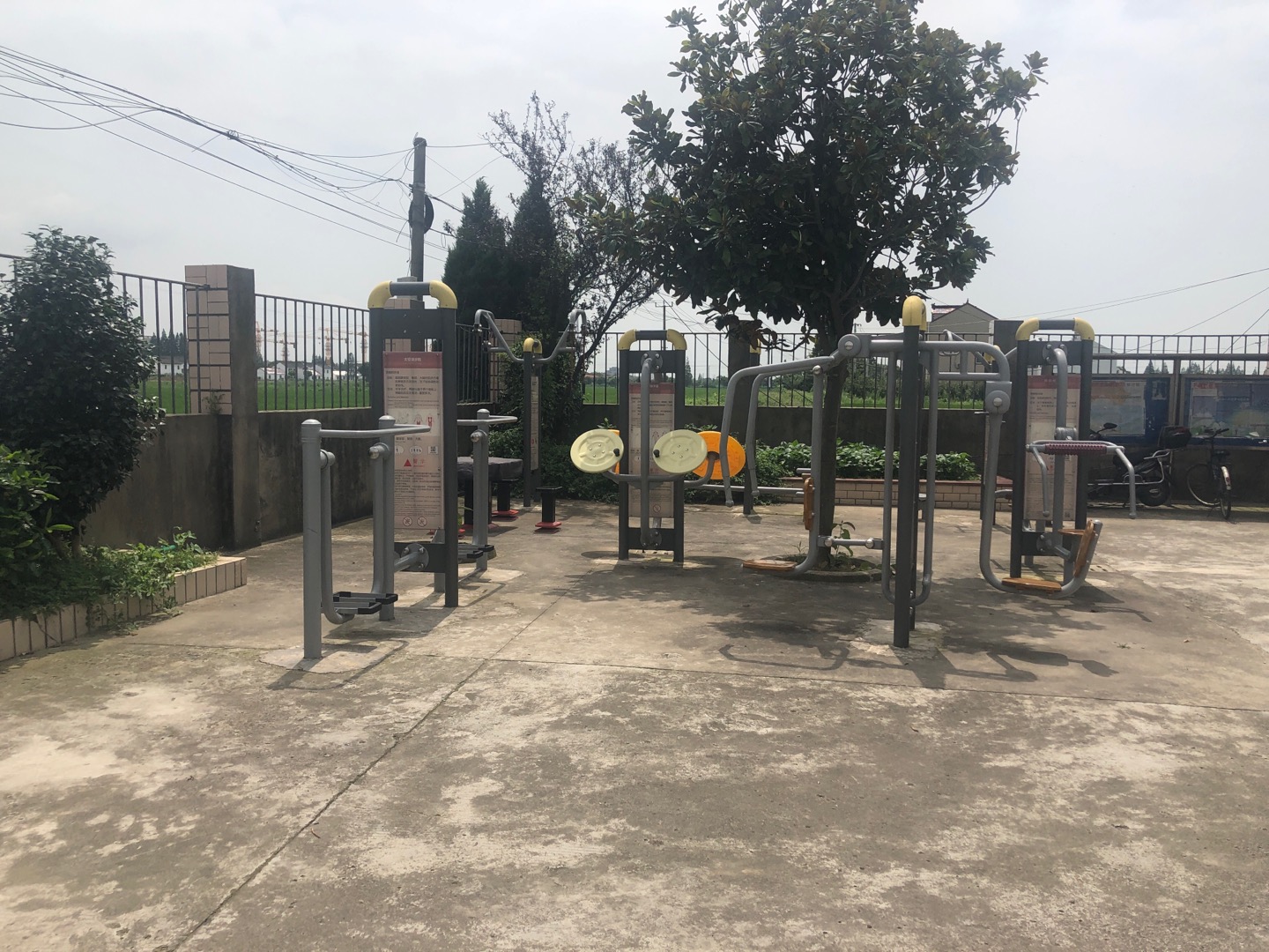 浦秀村老年活動室健身點 浦秀村老年活動室健身點
