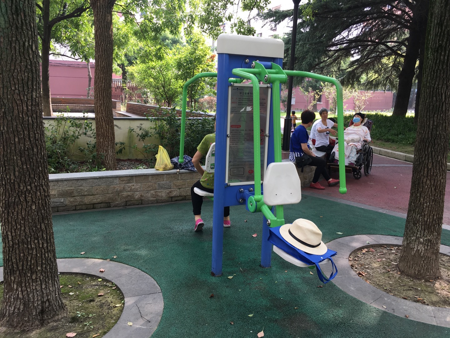 雙立柱前推訓練器 雙立柱前推訓練器