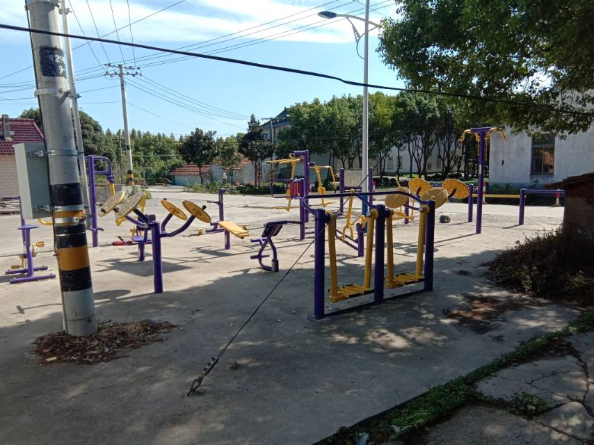 協(xié)隆村4隊(duì)健身路徑