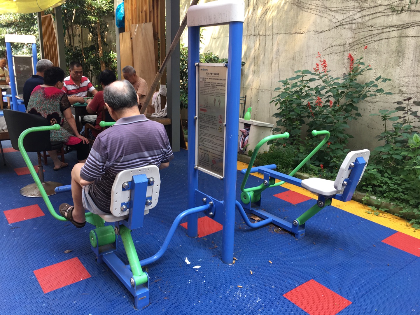 雙立柱平推平拉訓(xùn)練器 雙立柱平推平拉訓(xùn)練器