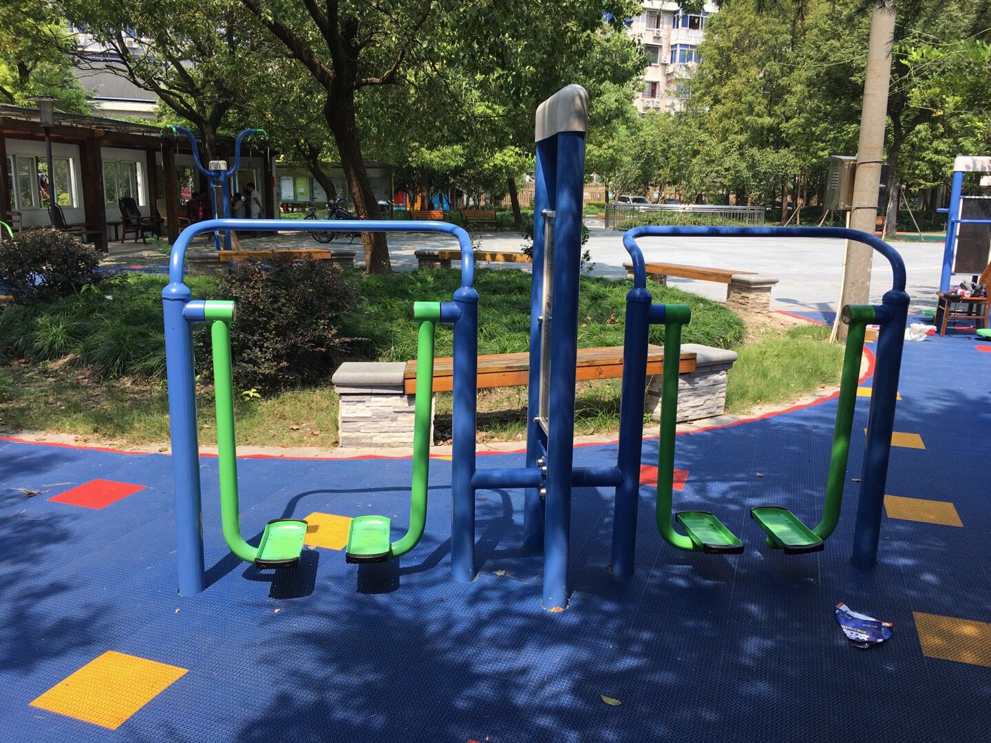 雙立柱太空漫步器 雙立柱太空漫步器