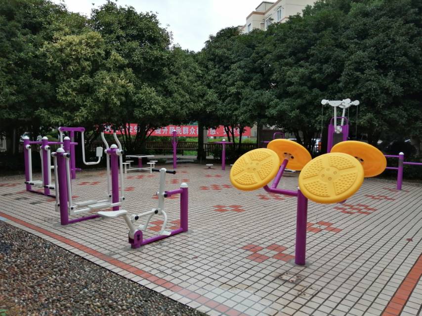 光輝村健身點(diǎn) 光輝村健身點(diǎn)