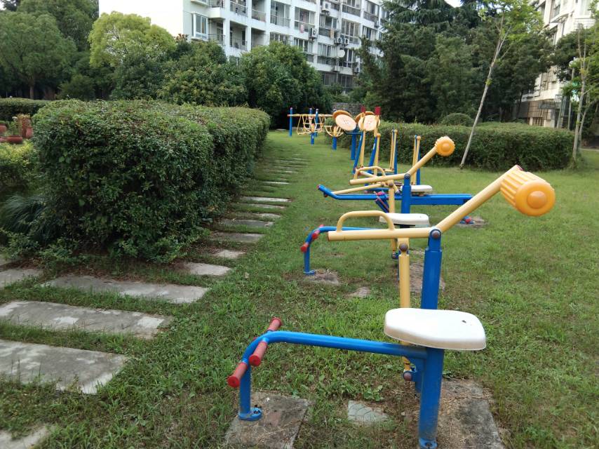 奉浦苑市民益智健身苑點(一) 奉浦苑市民益智健身苑點(一)