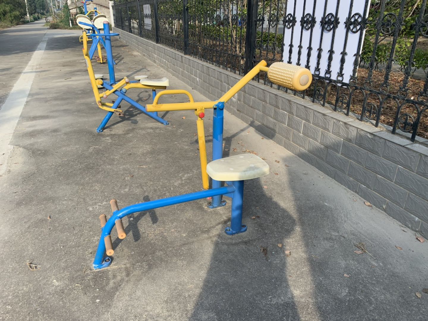 腹背鍛煉器 腹背鍛煉器