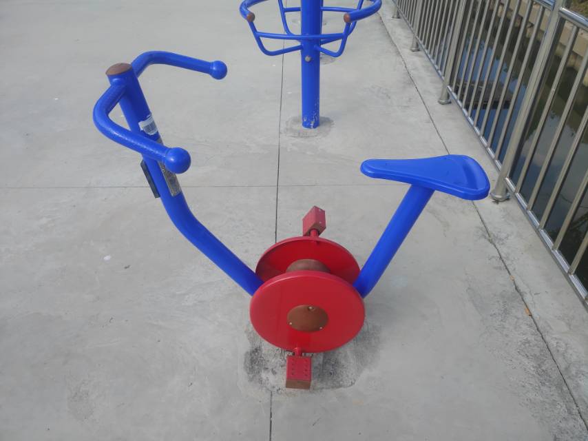 直立健身車 直立健身車