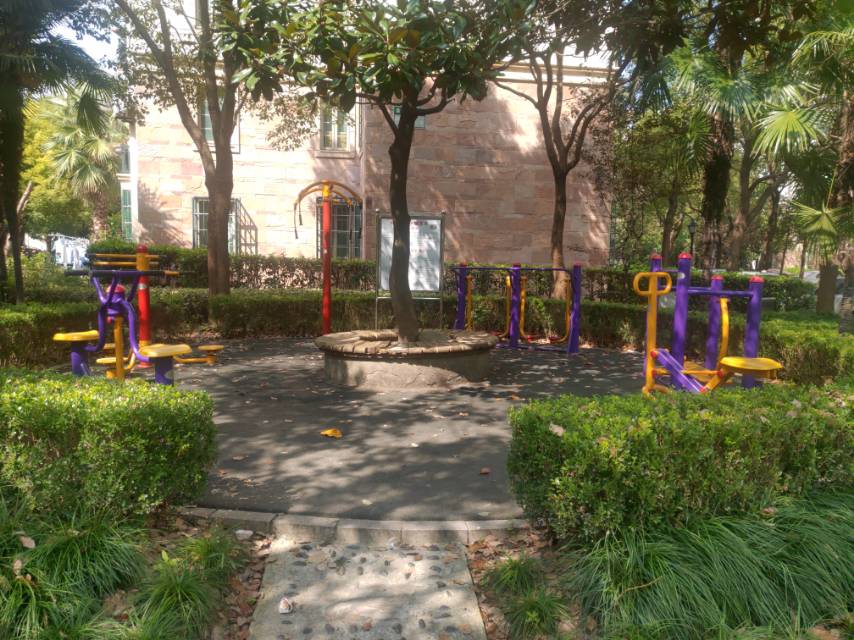 維羅納小區(qū)健身點1