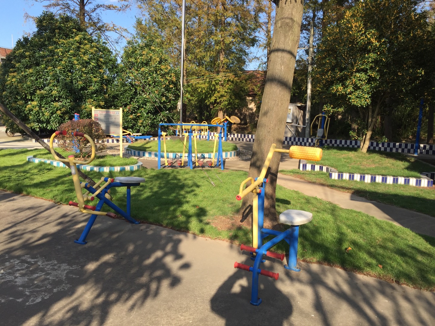 民建村五組健身點(diǎn)