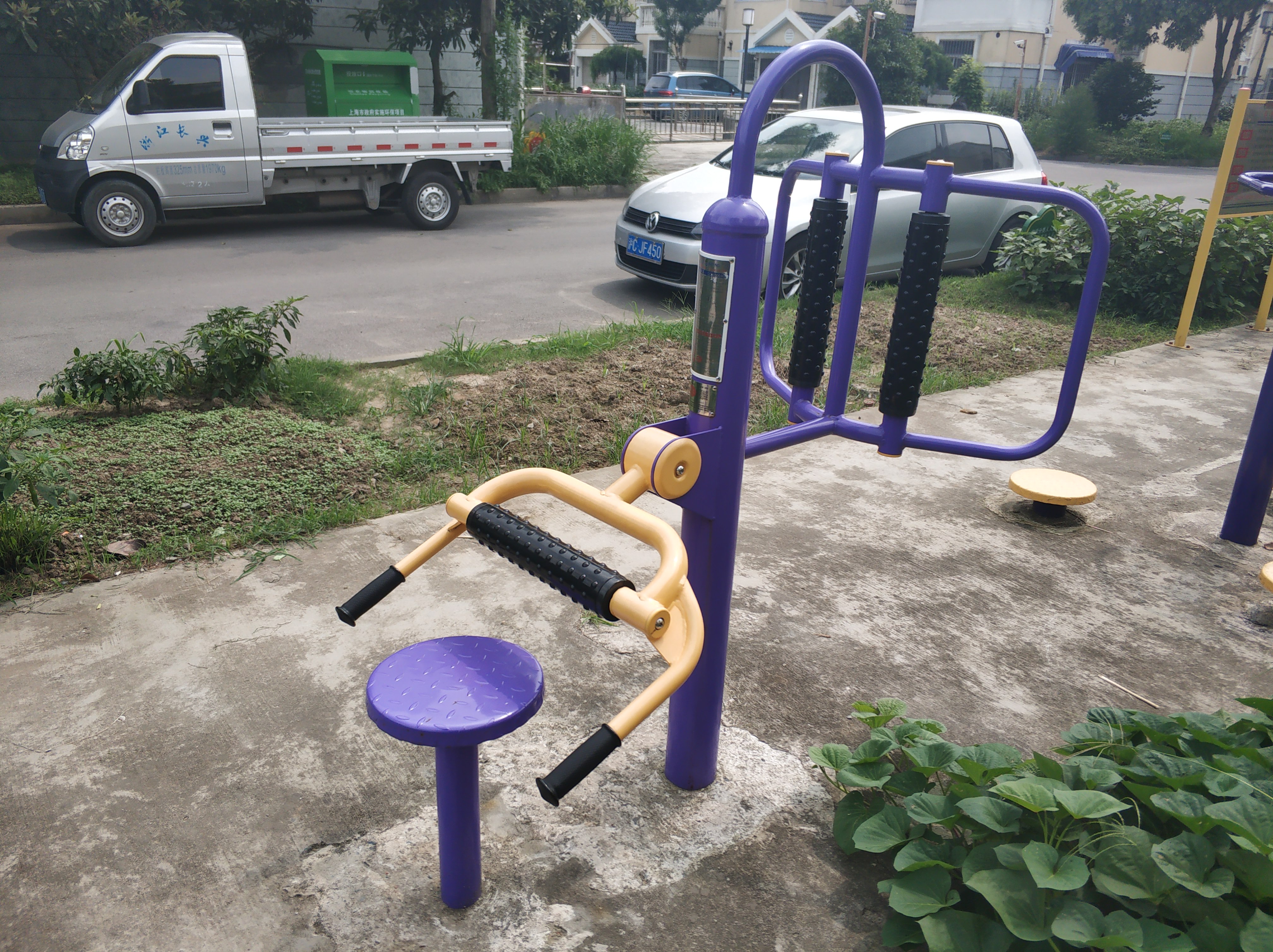 腰背按摩器 腰背按摩器