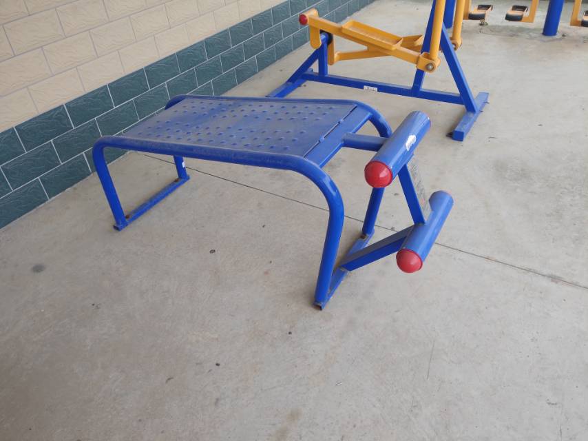 仰臥起坐板 仰臥起坐板