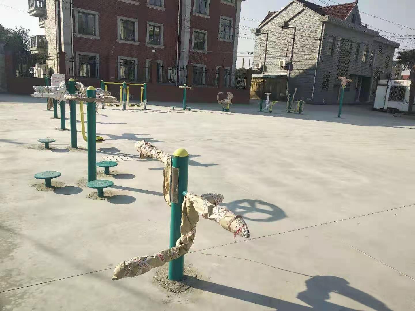 新浜南九隊(duì)健身點(diǎn) 新浜南九隊(duì)健身點(diǎn)