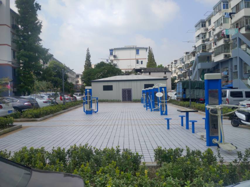 西林塔塔灣新村健身點