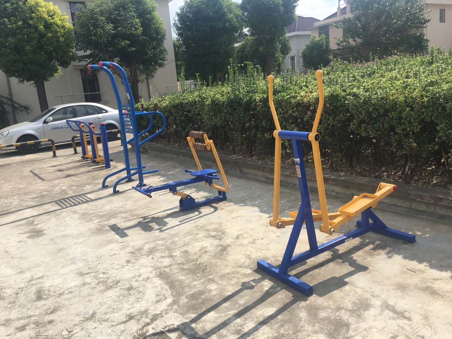 興聯(lián)興苑小區(qū)益智健身點(diǎn)