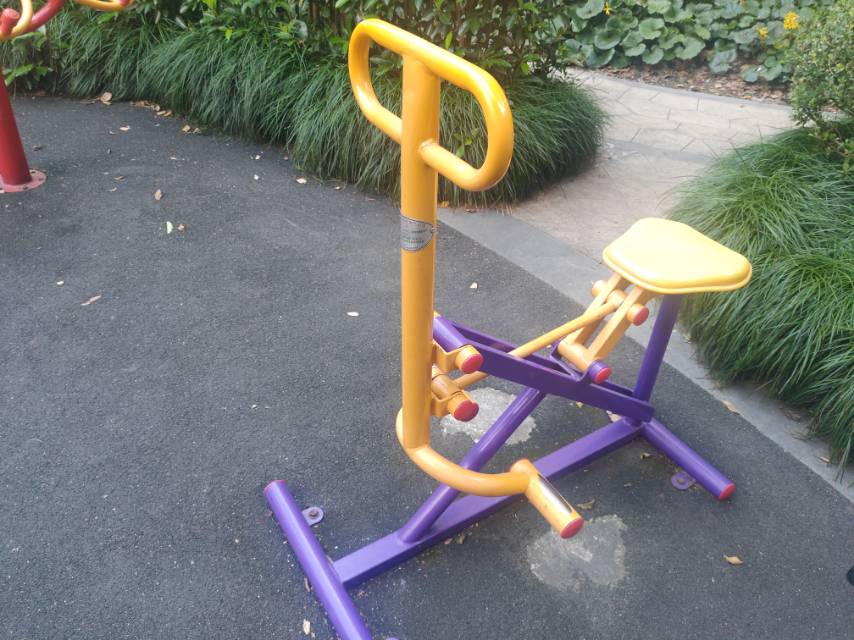 騎馬機(jī) 騎馬機(jī)