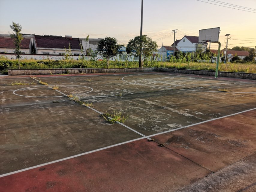 秦陽村籃球場(chǎng)