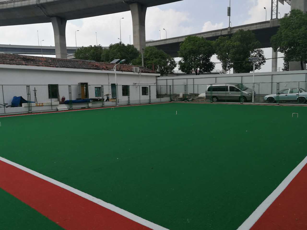 新虹街道西華美路市民球場 新虹街道西華美路市民球場