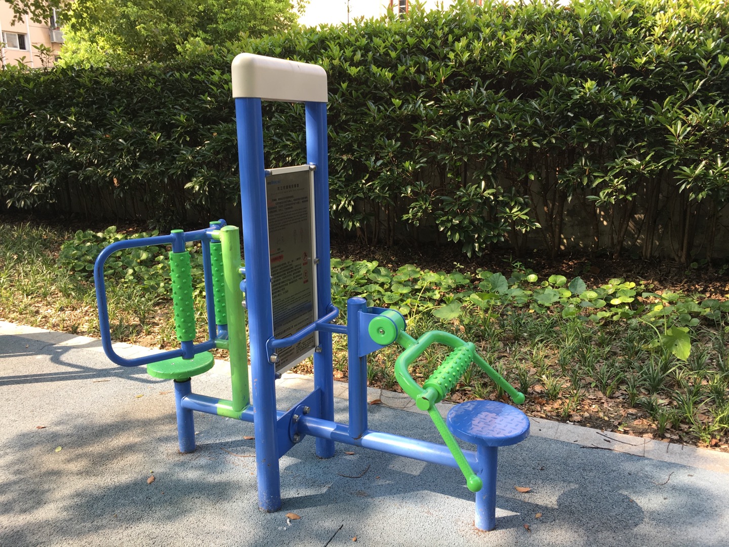 雙立柱腰背按摩器 雙立柱腰背按摩器