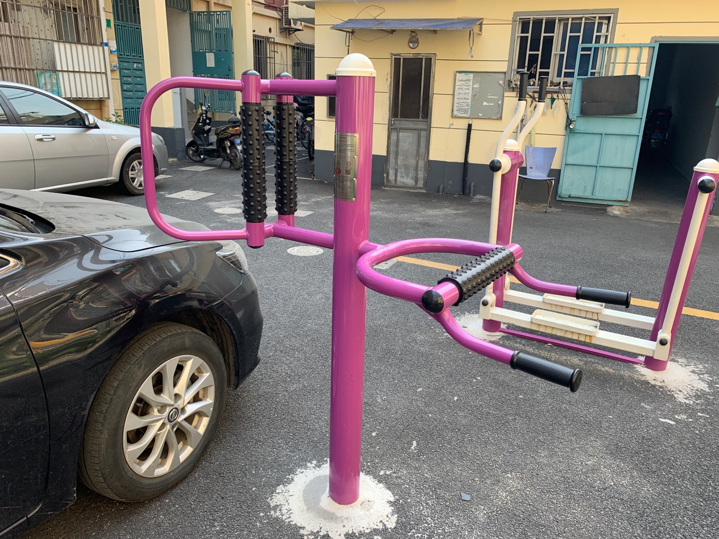 腰背按摩器 腰背按摩器